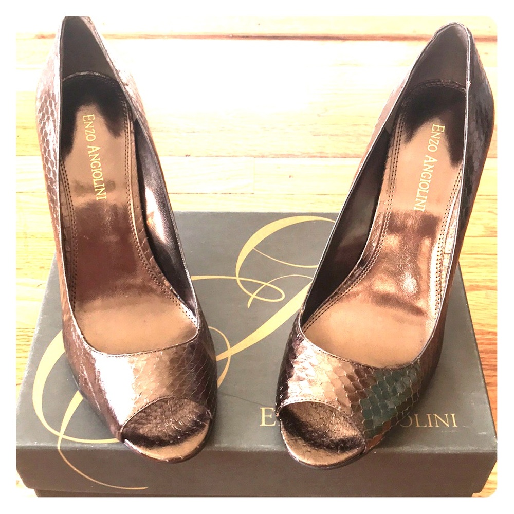 Enzo Angiolini metallic brown peep toe heels 8